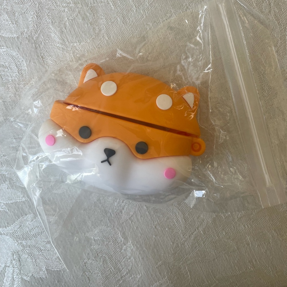 3D Shiba Inu AirPods PRO Case - Picture 2 of 2